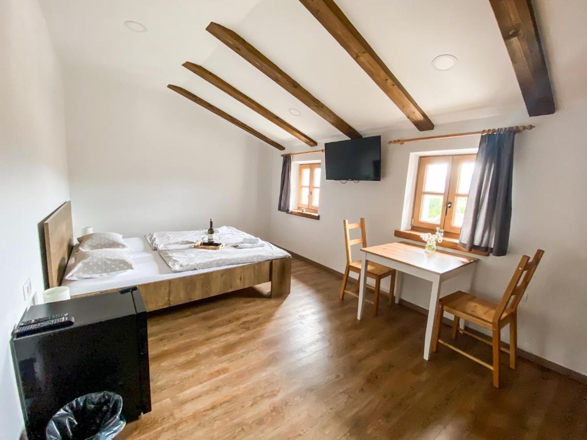 Boutique Rooms & Winery Zorz Vipava Exterior photo